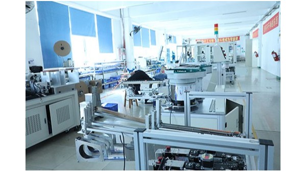 攝像頭噴膠機(jī)