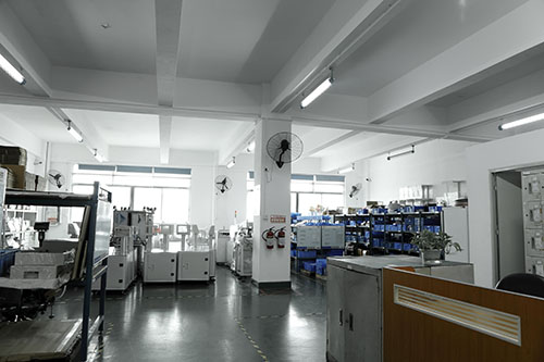 深圳自動(dòng)點(diǎn)膠機(jī)