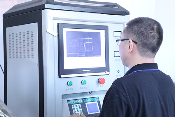 深圳控制精密點(diǎn)膠機(jī)廠(chǎng)家