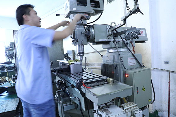 ab膠點(diǎn)膠機(jī)東莞