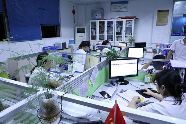 全自動(dòng)點(diǎn)膠機(jī)廠家