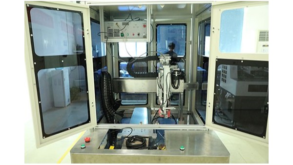 在線式噴射點膠機