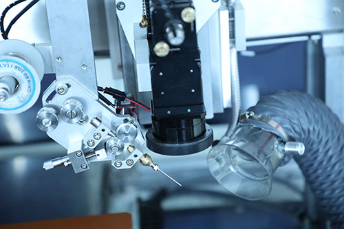 深圳點膠機設備